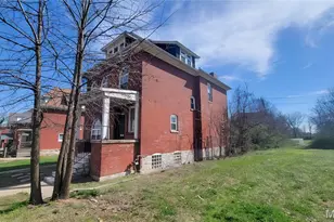 5734 Maple Ave, Saint Louis, MO 63112 - Photo 2