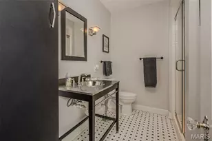 1034 E Linden Ave, Richmond Heights, MO 63117 - Photo 24