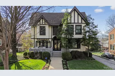 727 Yale Avenue, University City, MO 63130 - Photo 1