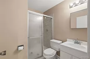 12117 Sage Glen Ct, Maryland Heights, MO 63043 - Photo 14