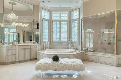 1103 Highland Pointe Drive, Town and Country, MO 63131 - Photo 36