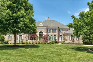 1103 Highland Pointe Dr, Town and Country, MO 63131 - Photo 2