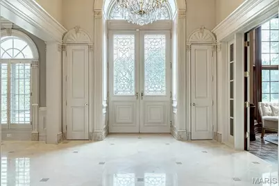 1103 Highland Pointe Drive, Town and Country, MO 63131 - Photo 8