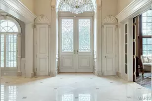 1103 Highland Pointe Dr, Town and Country, MO 63131 - Photo 8