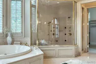 1103 Highland Pointe Dr, Town and Country, MO 63131 - Photo 40