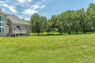 1103 Highland Pointe Dr, Town and Country, MO 63131 - Photo 8