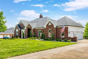 5335 Lancelot Dr, Weldon Spring, MO 63304 - Photo 2