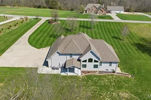 251 Lake Forest Dr, Troy, MO 63379 - Photo 4