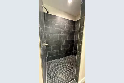 205 E Larkspur Ct, Hannibal, MO 63401 - Photo 12