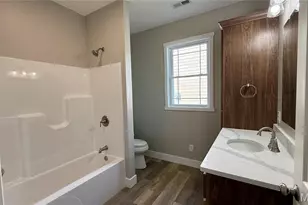 205 E Larkspur Ct, Hannibal, MO 63401 - Photo 14