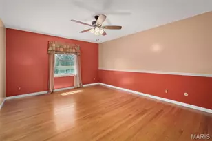 10465 Gregory Ct, Saint Louis, MO 63128 - Photo 24
