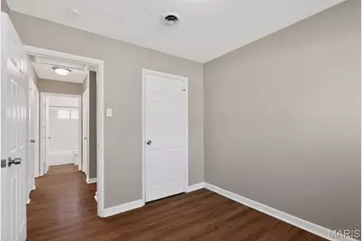 4426 Treadway Lane, Saint Louis, MO 63134 - Photo 24