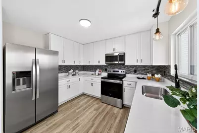 411 Valparaiso Court, Valley Park, MO 63088 - Photo 4