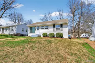 325 Lancashire Rd, Saint Louis, MO 63137 - Photo 2