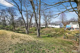 325 Lancashire Rd, Saint Louis, MO 63137 - Photo 8