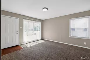 325 Lancashire Rd, Saint Louis, MO 63137 - Photo 18