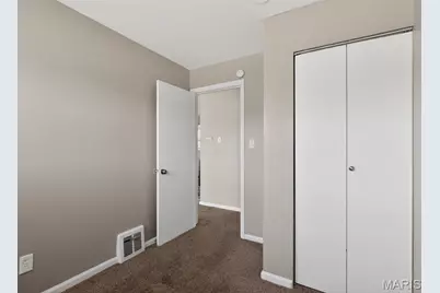 325 Lancashire Road, Saint Louis, MO 63137 - Photo 26