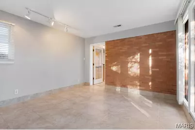 8408 Louwen Drive, Ladue, MO 63124 - Photo 10