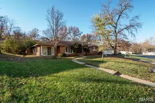 8408 Louwen Dr, Ladue, MO 63124 - Photo 1