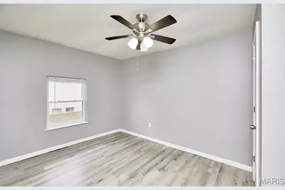 900 N Elm Avenue, Webster Groves, MO 63119 - Photo 6