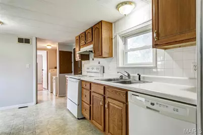 623 Adams Street, Moscow Mills, MO 63362 - Photo 8