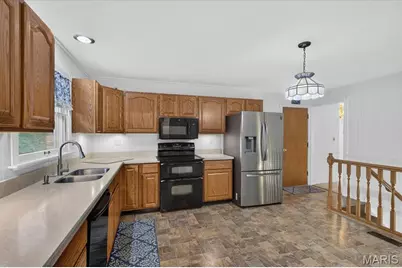 7 Springlake Court, Ballwin, MO 63011 - Photo 14