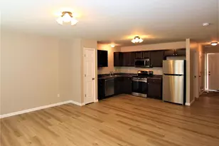 25 Joan Dr, O'Fallon, MO 63376 - Photo 4