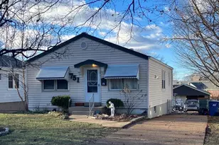 751 Dallas Dr, Saint Louis, MO 63125 - Photo 1