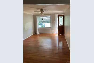 751 Dallas Drive, Saint Louis, MO 63125 - Photo 2