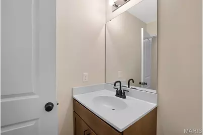 360 Winding Bluffs Court, Fenton, MO 63026 - Photo 18