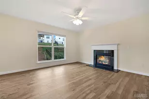 360 Winding Bluffs Ct, Fenton, MO 63026 - Photo 8