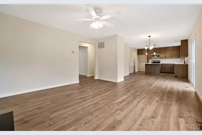 360 Winding Bluffs Court, Fenton, MO 63026 - Photo 10