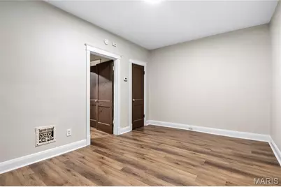 5704 Goener Avenue, Saint Louis, MO 63116 - Photo 20