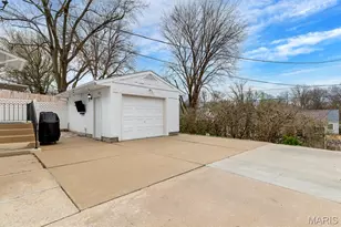 1915 Mc Nair Pl, Saint Charles, MO 63301 - Photo 4