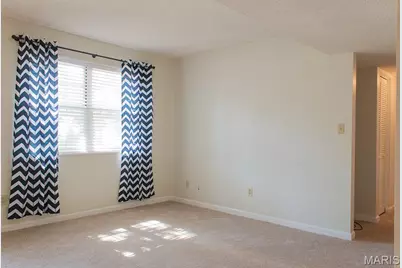 9071 Wrenwood Lane, Brentwood, MO 63144 - Photo 2