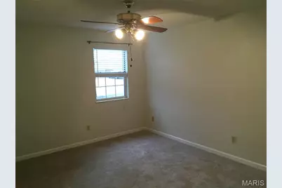 9071 Wrenwood Lane, Brentwood, MO 63144 - Photo 10