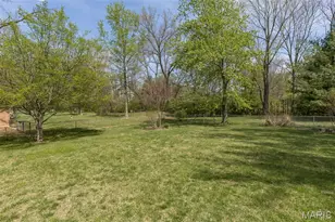 4452 Dantonaire Pl, Saint Louis, MO 63128 - Photo 26