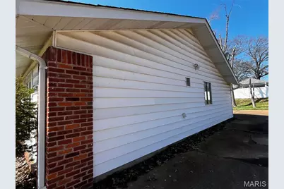 102 Five Meadows Lane, Ballwin, MO 63011 - Photo 2