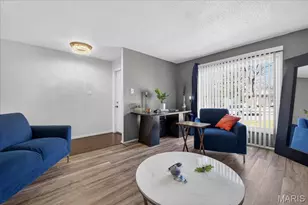 11754 El Somo Ct, Florissant, MO 63033 - Photo 8