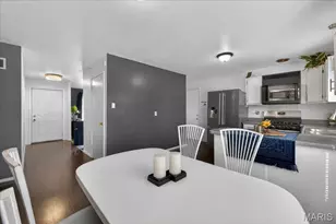 11754 El Somo Ct, Florissant, MO 63033 - Photo 12