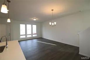 37 Wingtip Ct, Saint Peters, MO 63376 - Photo 4