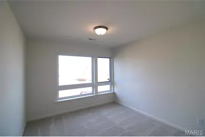 37 Wingtip Ct., Saint Peters, MO 63376 - Photo 10