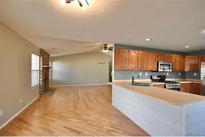 3235 Country Knoll Drive, Saint Charles, MO 63303 - Photo 6