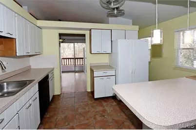 529 Barcia Drive, Saint Louis, MO 63119 - Photo 8