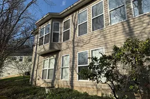 1104 Boars Head Ct, Lake Saint Louis, MO 63367 - Photo 2