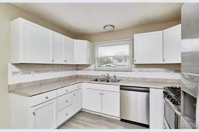1422 Ramona Lane, Saint Charles, MO 63304 - Photo 16