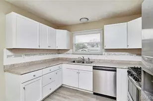 1422 Ramona Ln, Saint Charles, MO 63304 - Photo 16