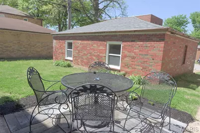 5876 Sunshine Drive #111 (1N), Saint Louis, MO 63109 - Photo 14