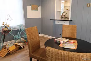 8829 Bridgeport Ave, Brentwood, MO 63144 - Photo 8