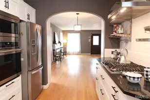 8829 Bridgeport Ave, Brentwood, MO 63144 - Photo 6